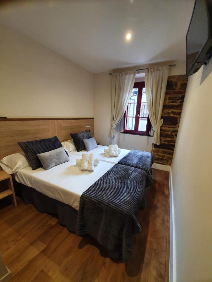 A Fonsagrada Albergue Casa Cuartel מראה חיצוני תמונה