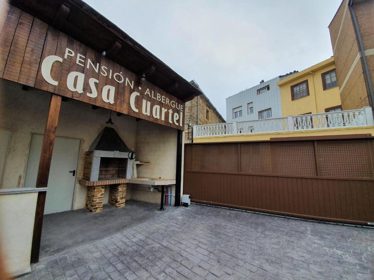 A Fonsagrada Albergue Casa Cuartel מראה חיצוני תמונה
