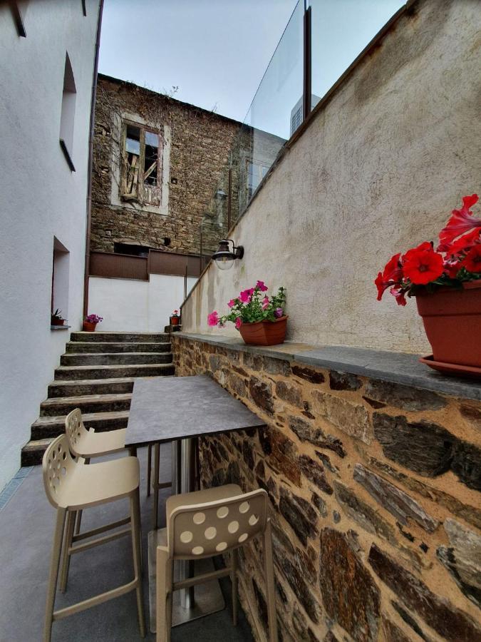 A Fonsagrada Albergue Casa Cuartel מראה חיצוני תמונה